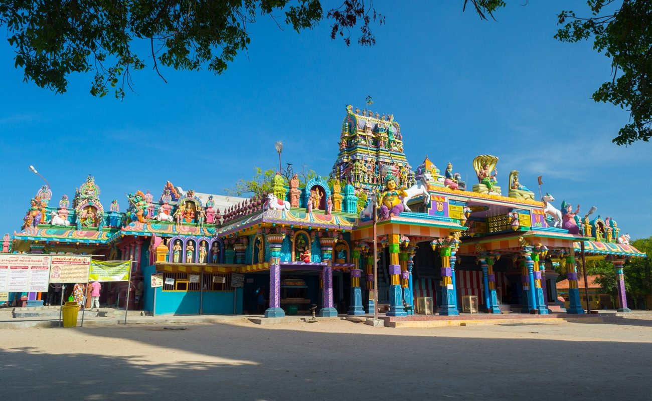 NainativuNagapooshaniAmmanTempleNainativuIslandSrilankaEpiconicTravelIndia Epiconic